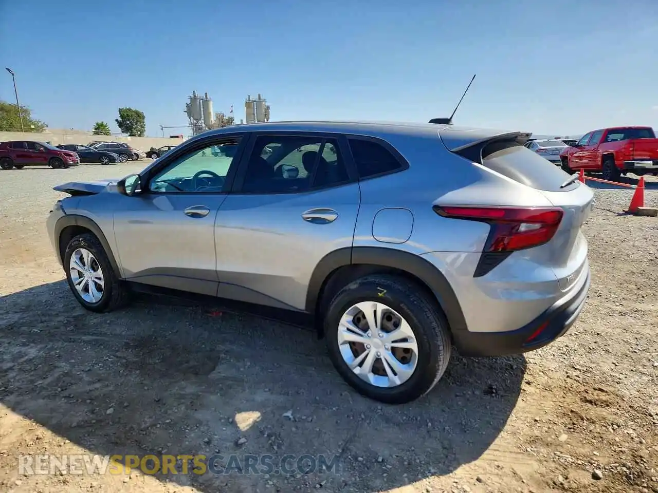 2 fotografías del automóvil dañado KL77LFE27RC122219 CHEVROLET TRAX 2024