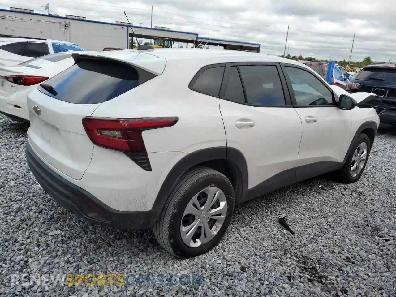 3 Photograph of a damaged car KL77LFE27RC198376 CHEVROLET TRAX 2024