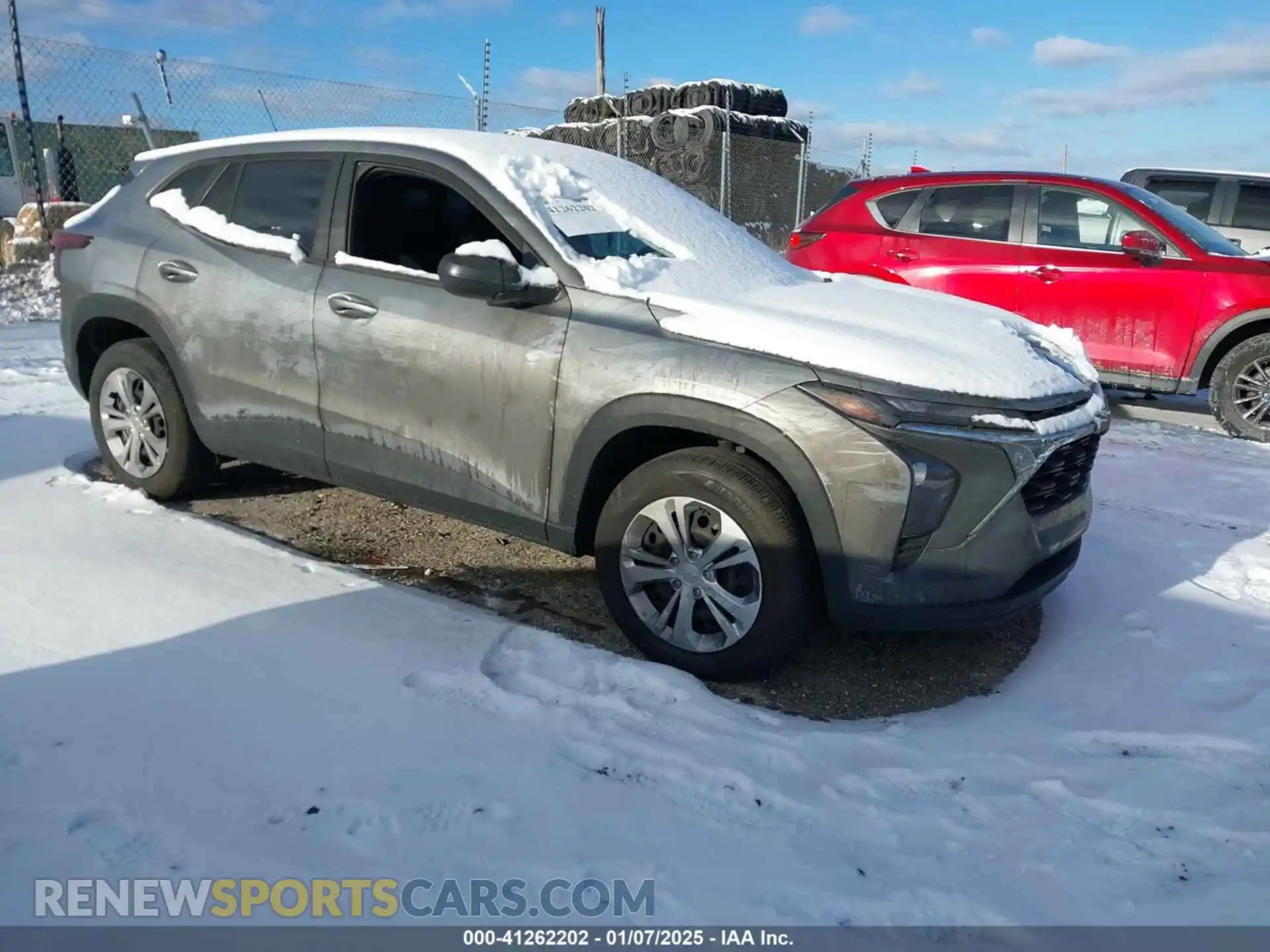 1 Photograph of a damaged car KL77LFE28RC050253 CHEVROLET TRAX 2024