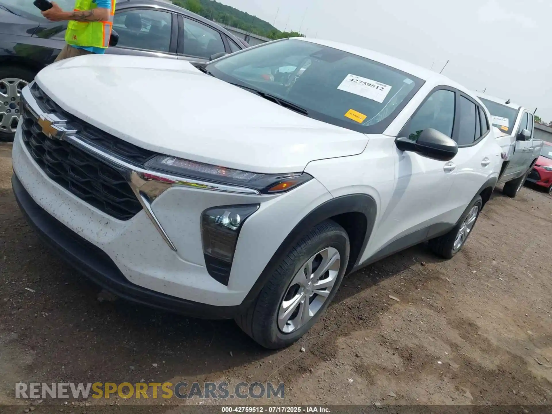 2 Photograph of a damaged car KL77LFE28RC070874 CHEVROLET TRAX 2024