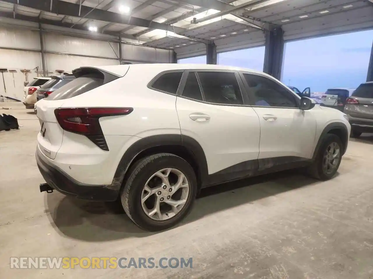 3 fotografías del automóvil dañado KL77LFE28RC127719 CHEVROLET TRAX 2024
