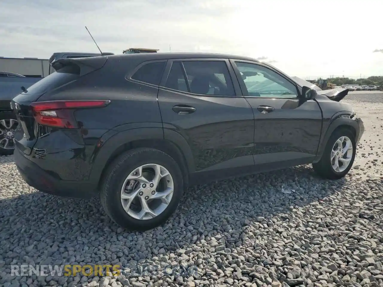3 Photograph of a damaged car KL77LFE28RC197902 CHEVROLET TRAX 2024