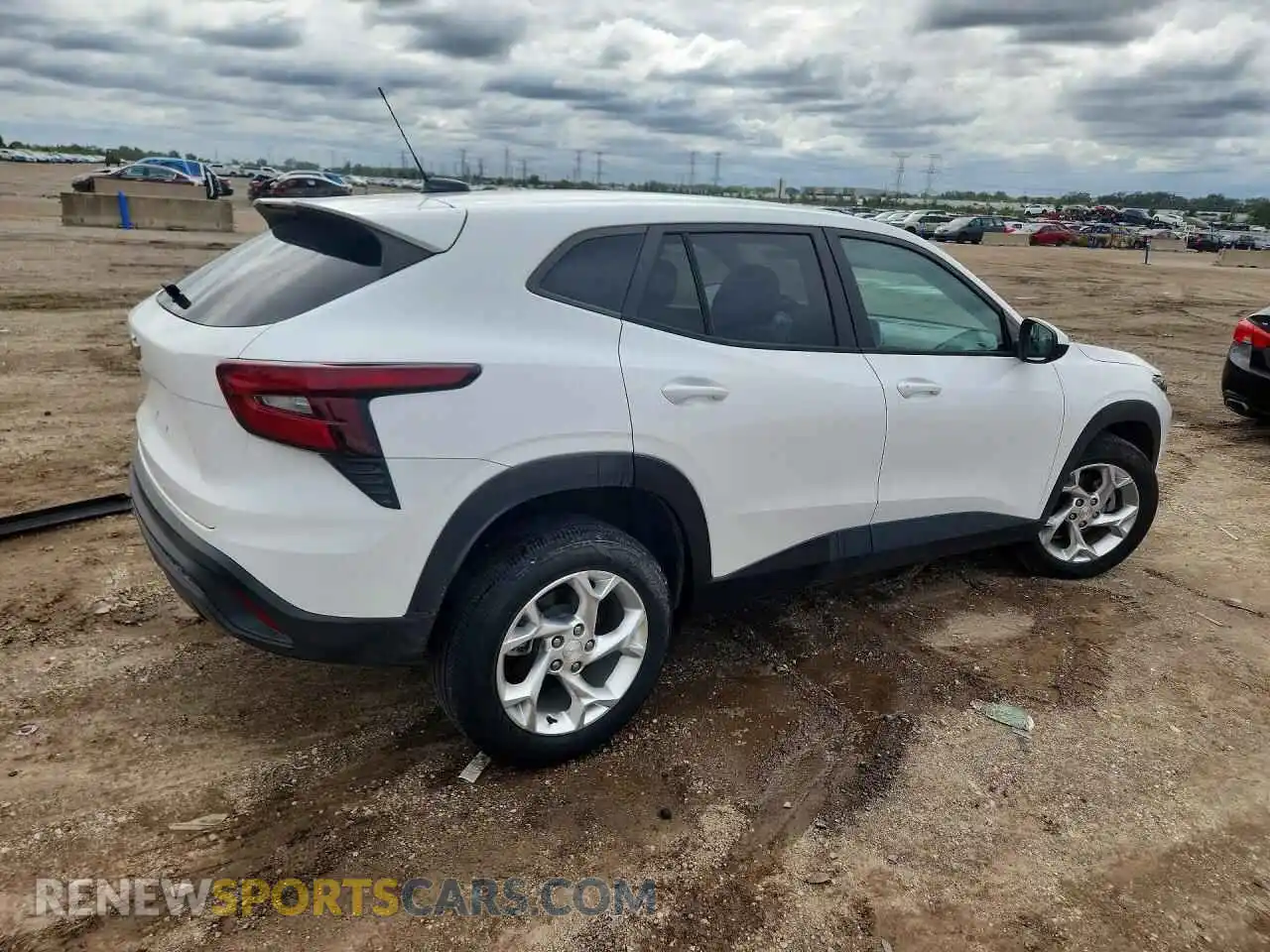 3 Фотография поврежденного автомобиля KL77LFE29RC048852 CHEVROLET TRAX 2024