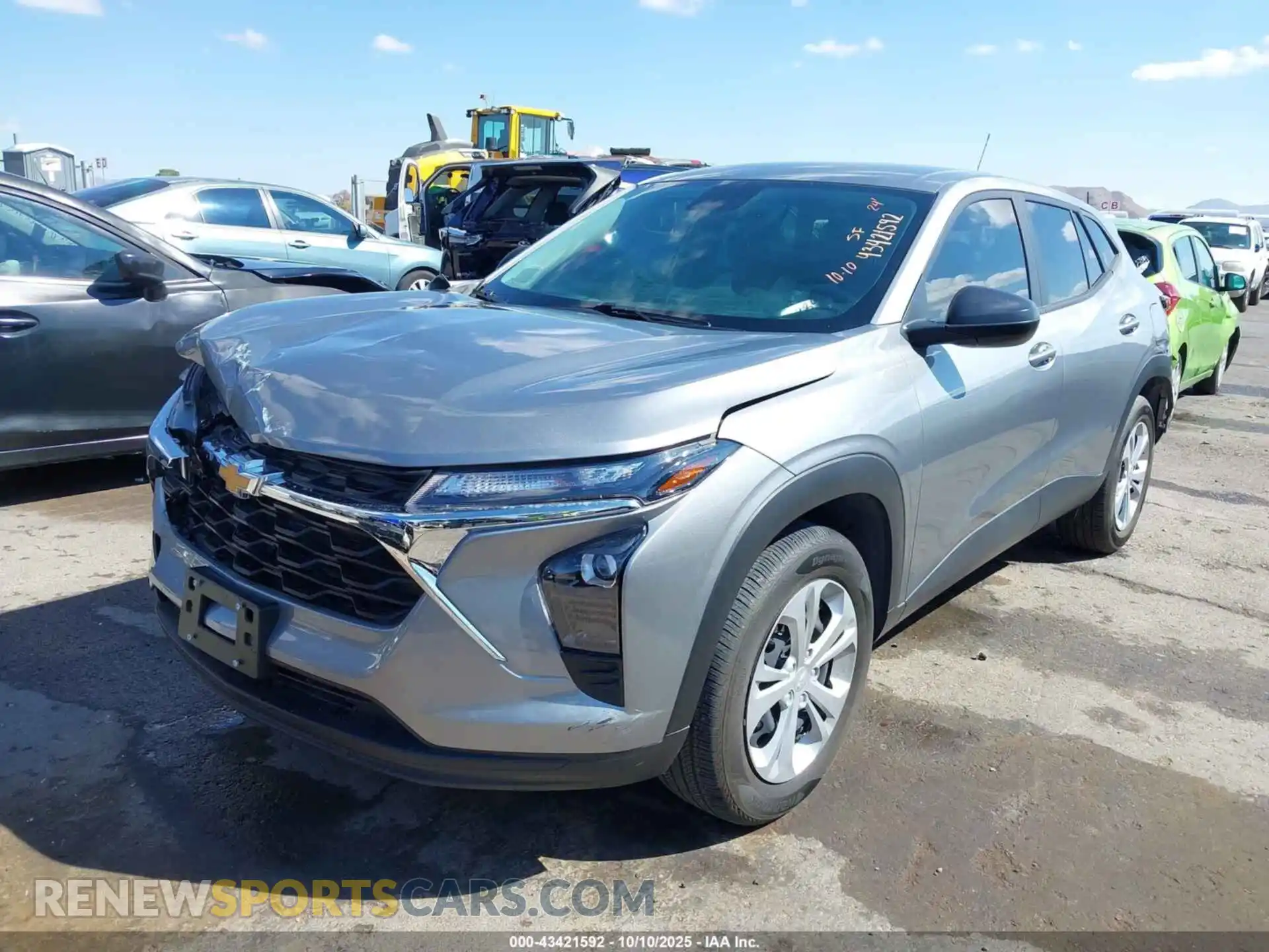 2 Photograph of a damaged car KL77LFE29RC130127 CHEVROLET TRAX 2024
