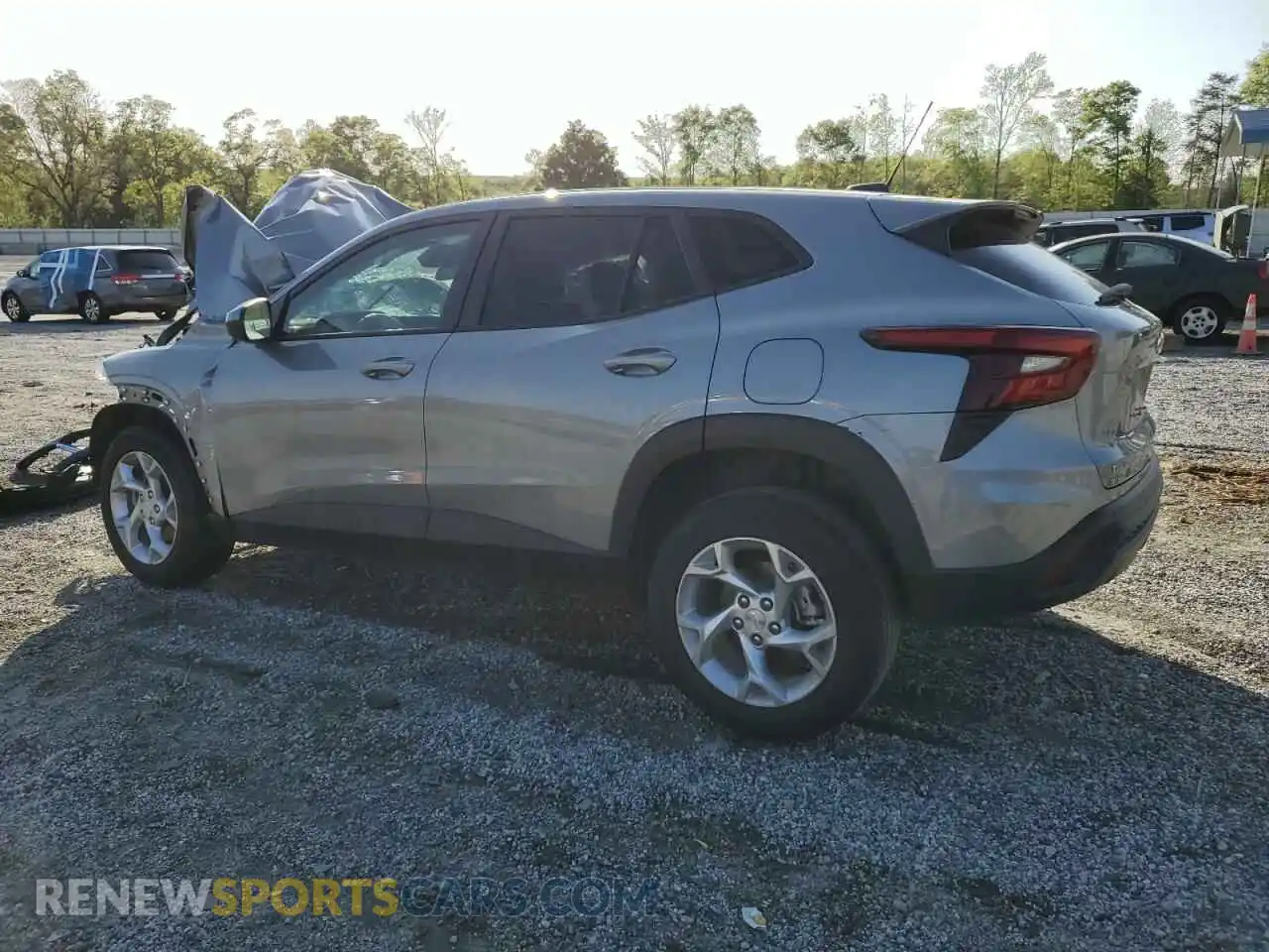 2 Фотография поврежденного автомобиля KL77LFE29RC207577 CHEVROLET TRAX 2024