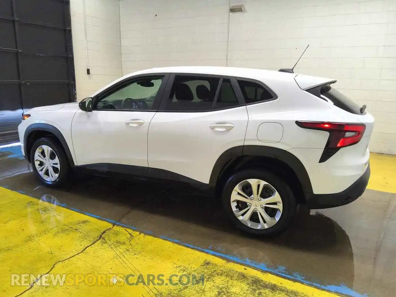 2 fotografías del automóvil dañado KL77LFE29RC243043 CHEVROLET TRAX 2024