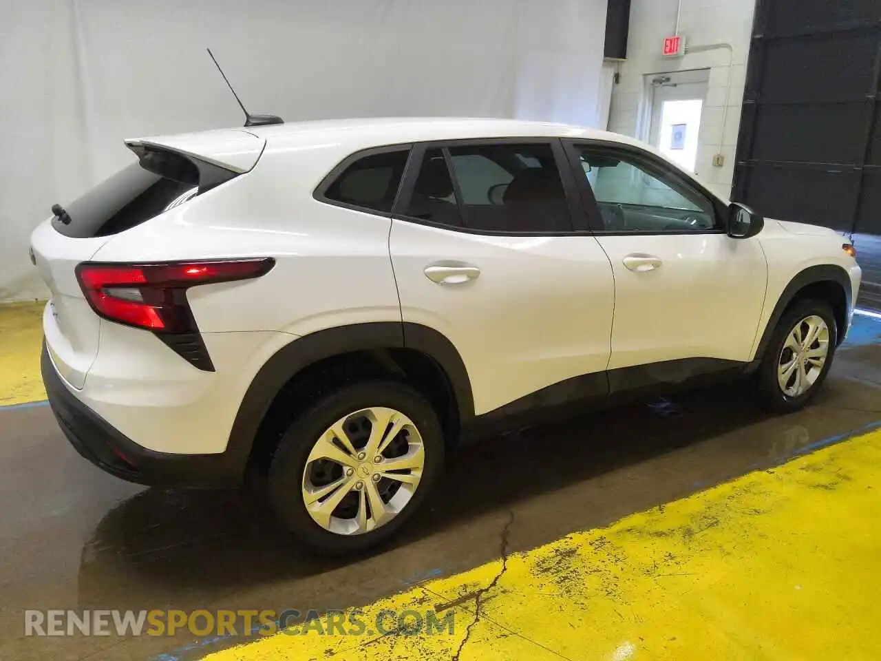 3 fotografías del automóvil dañado KL77LFE29RC243043 CHEVROLET TRAX 2024