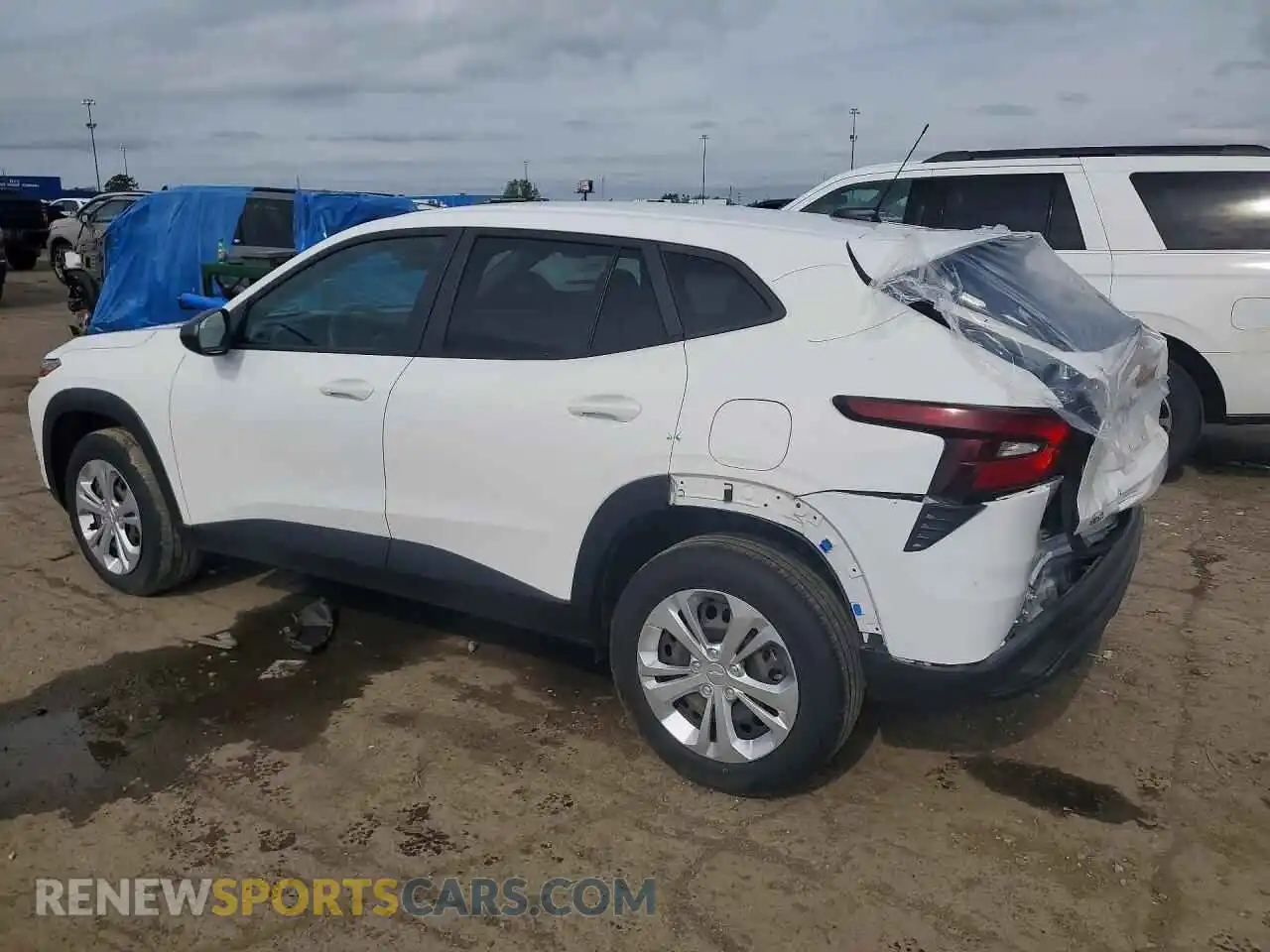 2 Фотография поврежденного автомобиля KL77LFE2XRC021028 CHEVROLET TRAX 2024