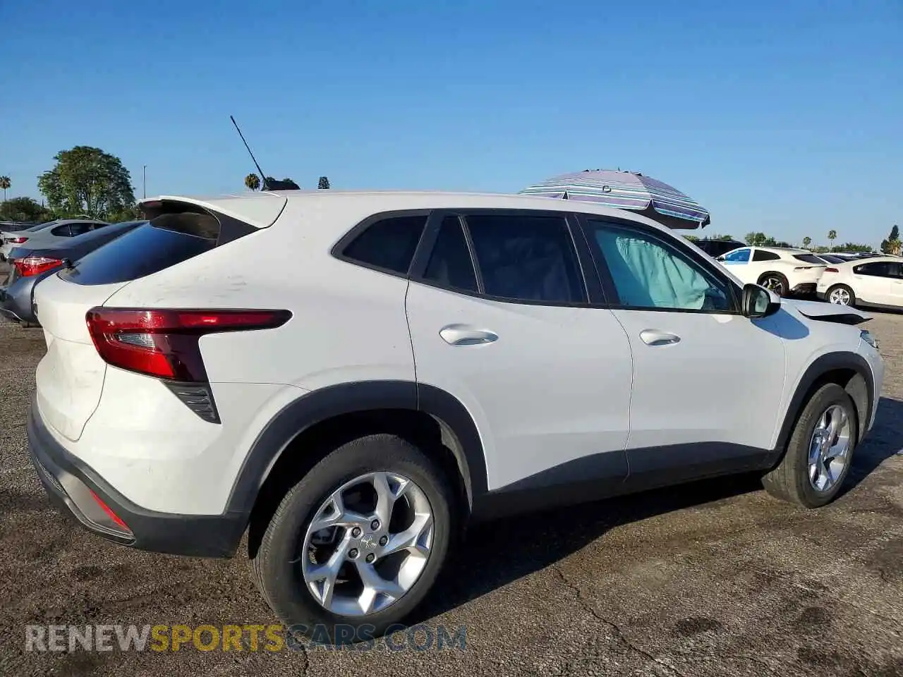3 Photograph of a damaged car KL77LFE2XRC021384 CHEVROLET TRAX 2024