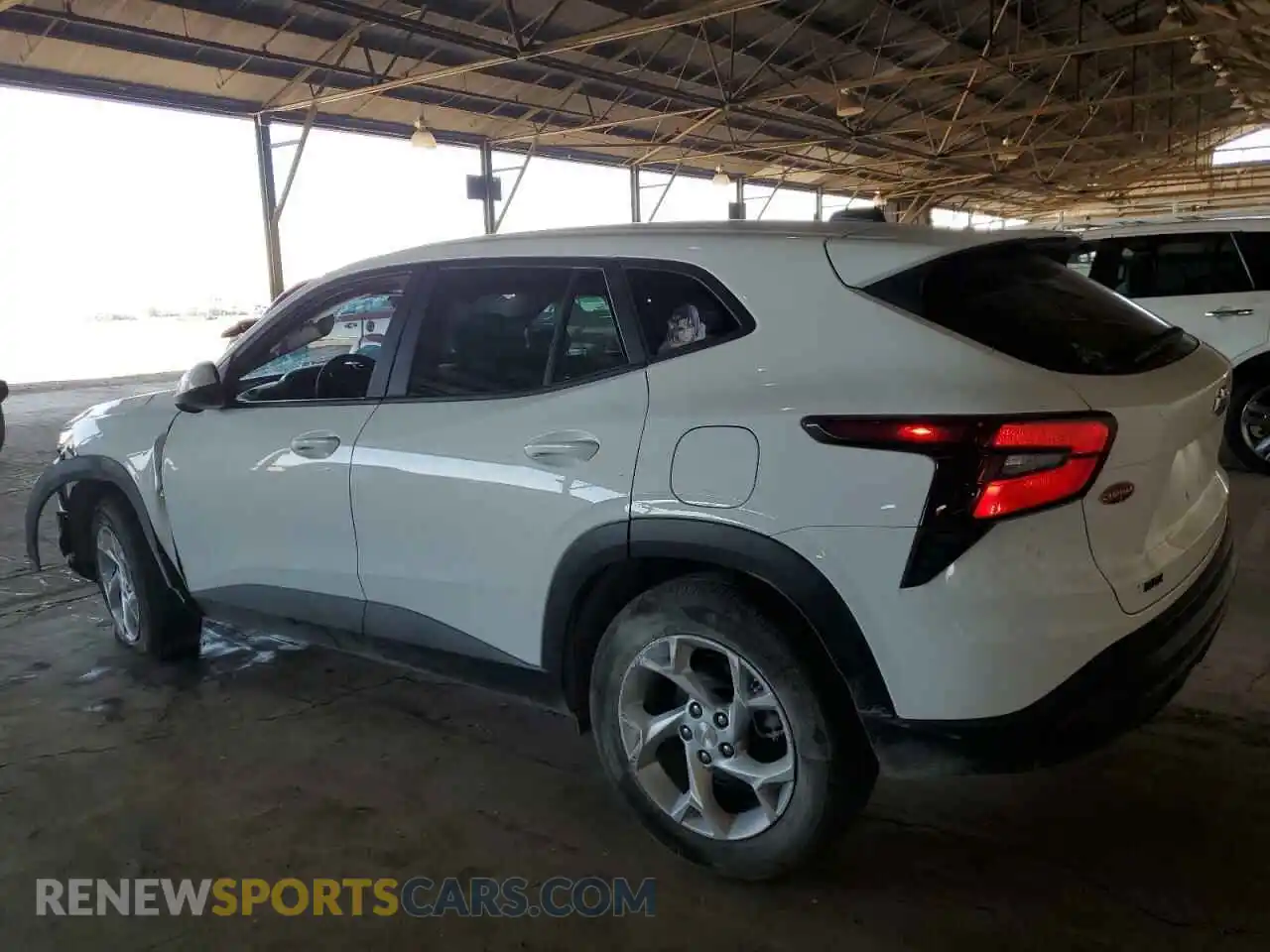 2 Photograph of a damaged car KL77LFE2XRC143405 CHEVROLET TRAX 2024
