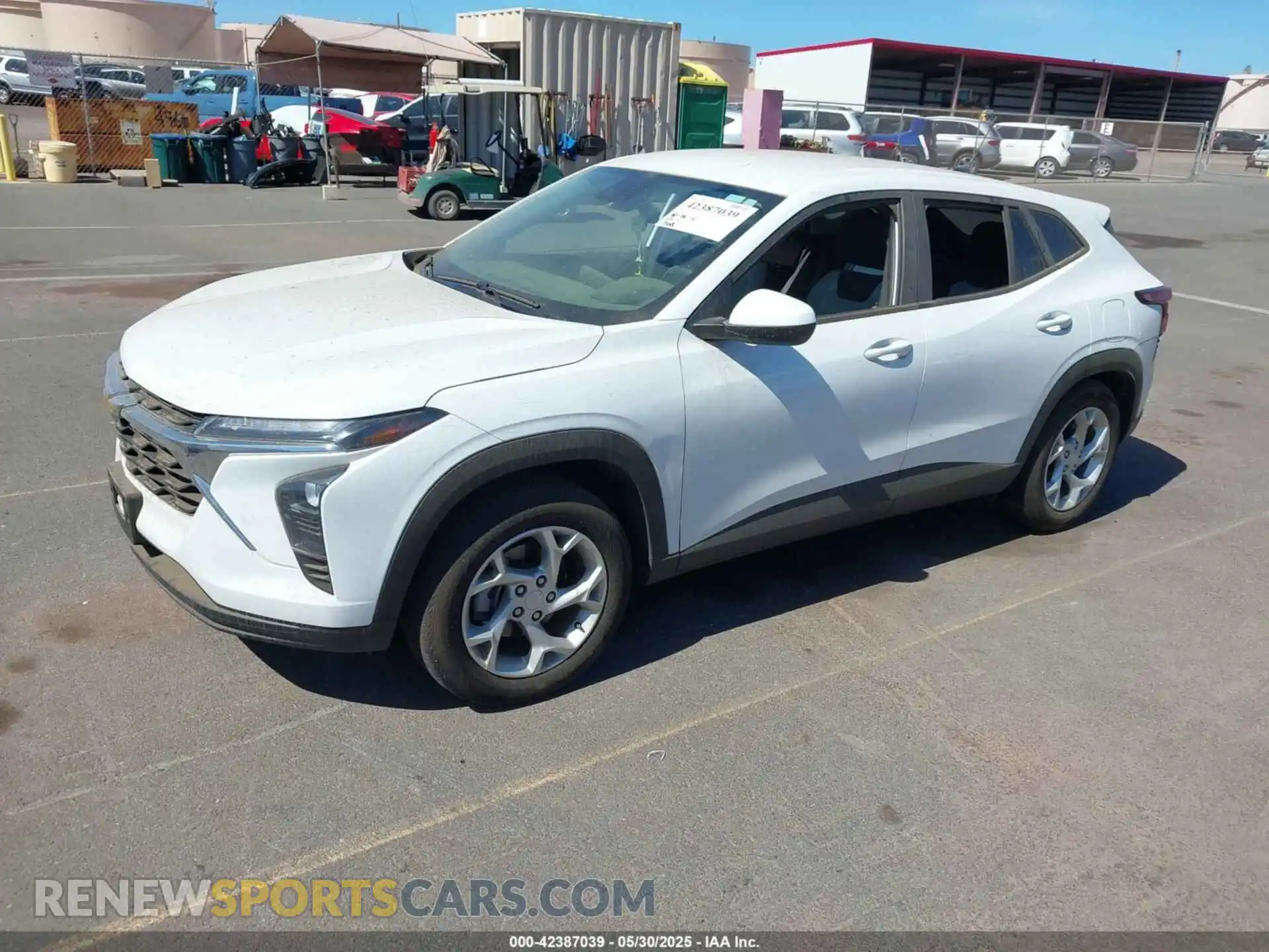 2 Photograph of a damaged car KL77LFE2XRC227112 CHEVROLET TRAX 2024