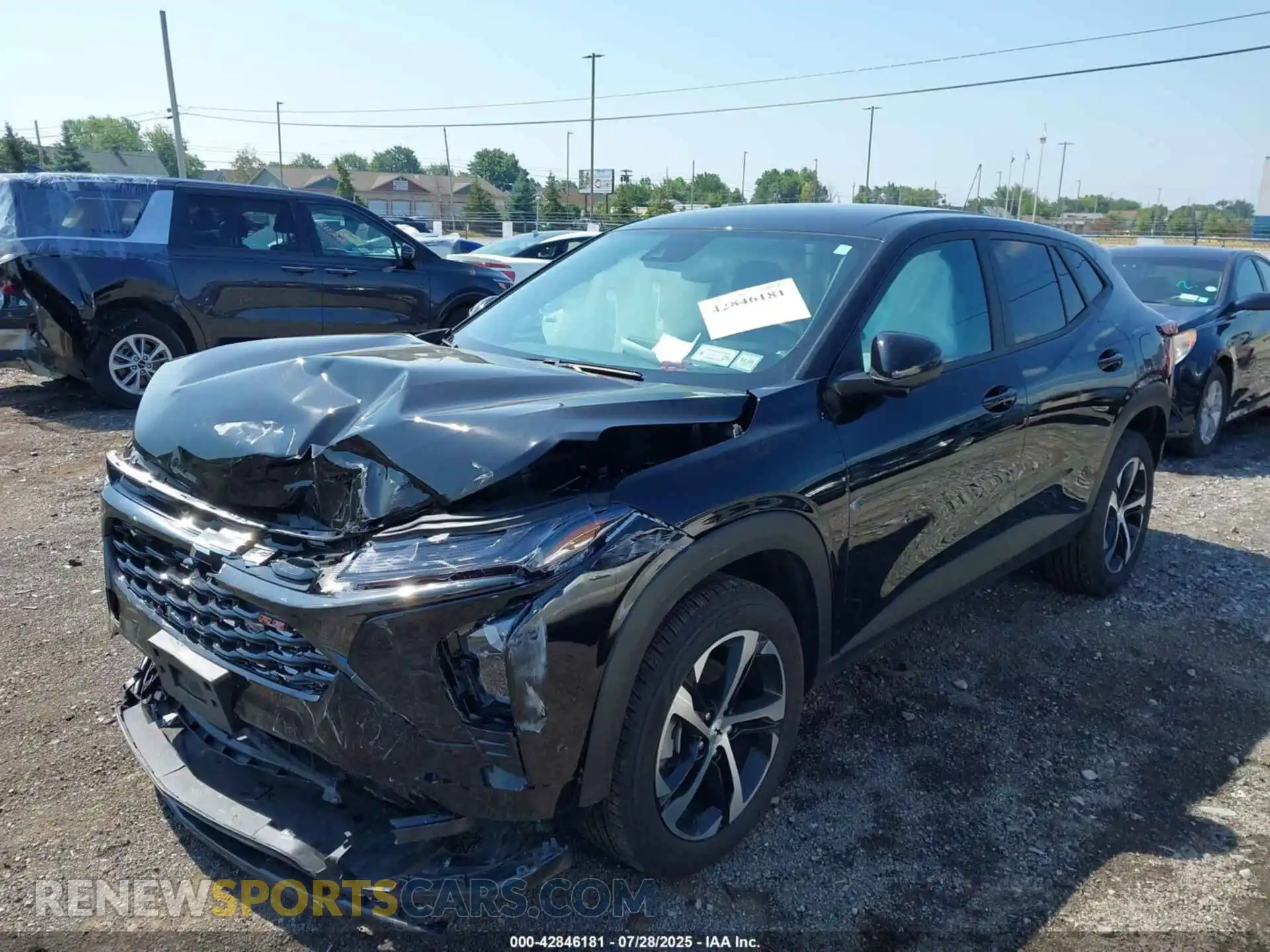 2 Photograph of a damaged car KL77LGE20RC041133 CHEVROLET TRAX 2024
