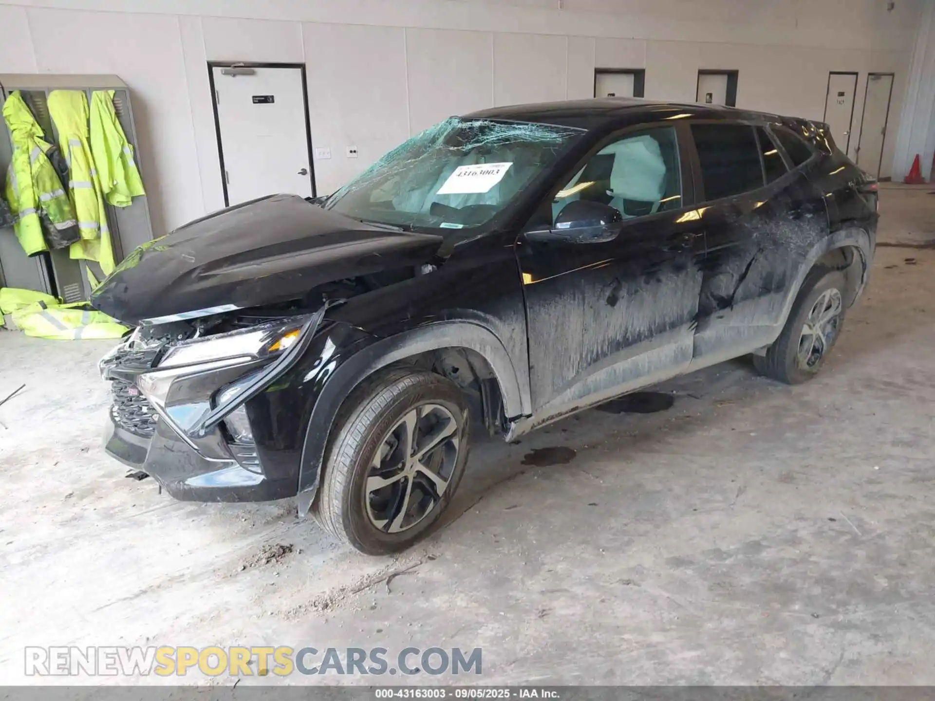 2 Фотография поврежденного автомобиля KL77LGE20RC186978 CHEVROLET TRAX 2024