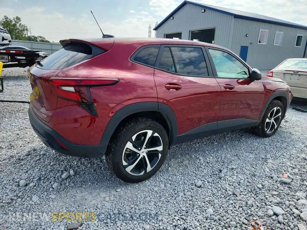 3 Фотография поврежденного автомобиля KL77LGE21RC057549 CHEVROLET TRAX 2024