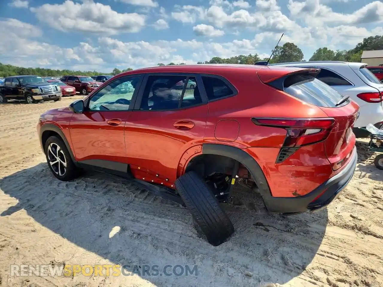 2 Фотография поврежденного автомобиля KL77LGE23RC113765 CHEVROLET TRAX 2024