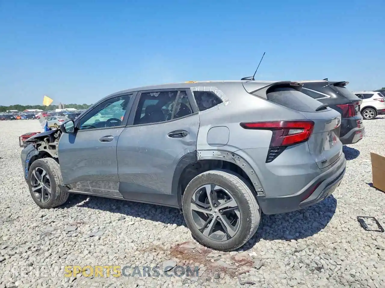 2 Photograph of a damaged car KL77LGE24RC098614 CHEVROLET TRAX 2024