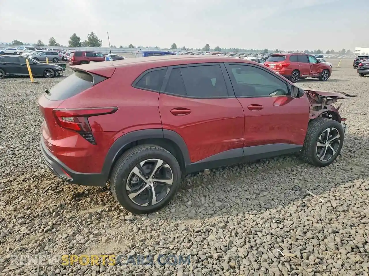 3 Фотография поврежденного автомобиля KL77LGE27RC106706 CHEVROLET TRAX 2024