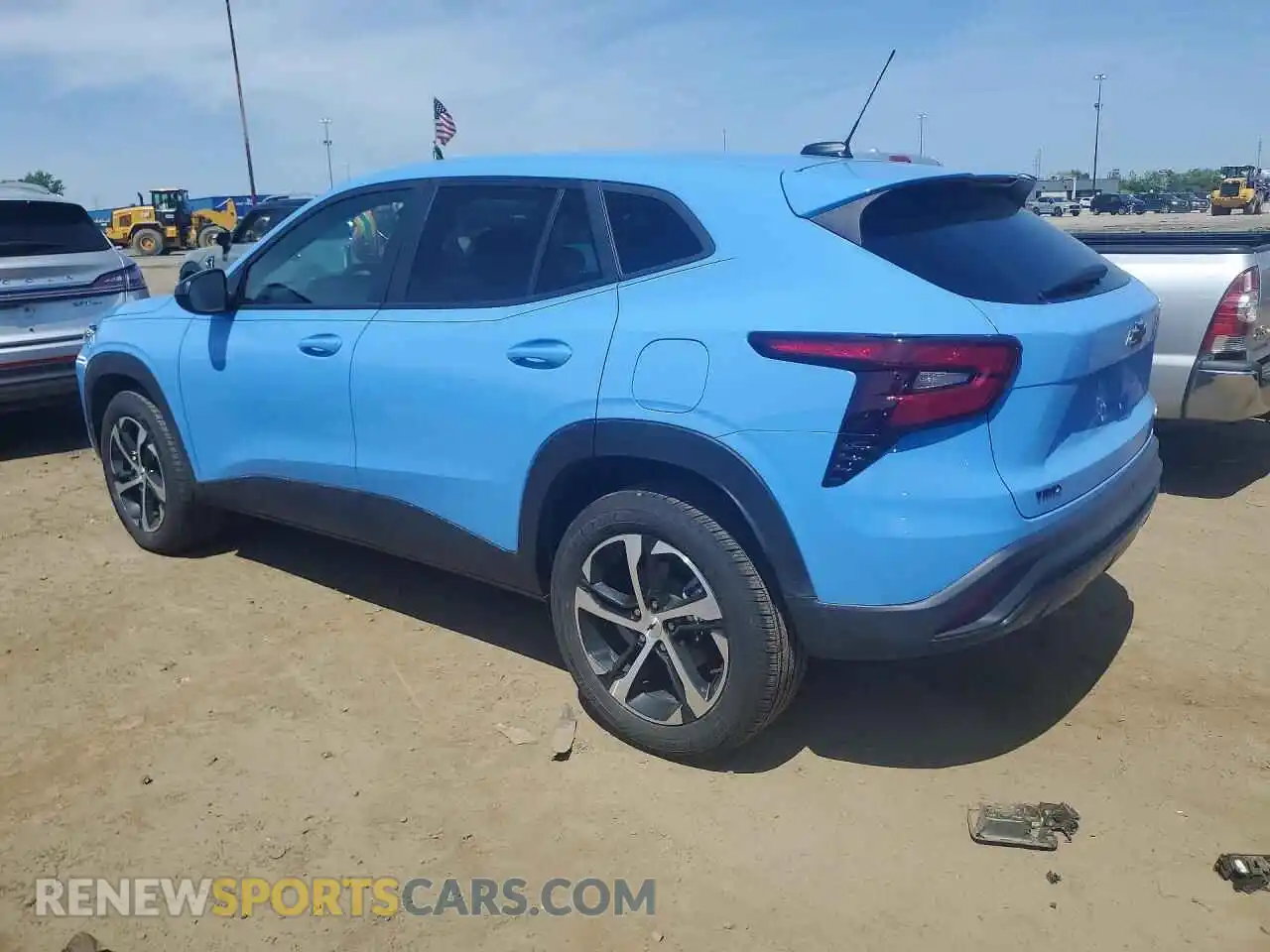 2 fotografías del automóvil dañado KL77LGE27RC181213 CHEVROLET TRAX 2024