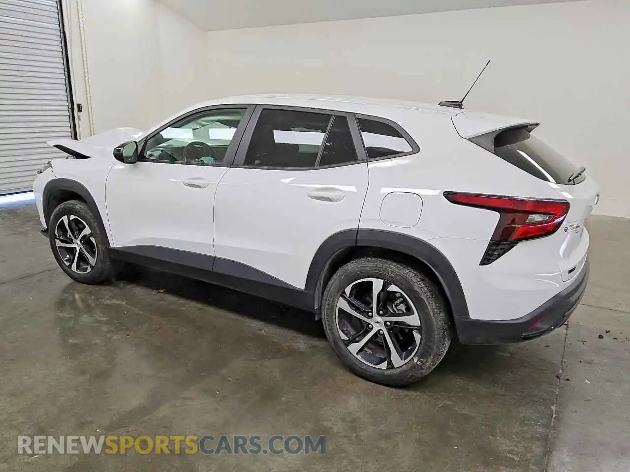 2 Фотография поврежденного автомобиля KL77LGE29RC091898 CHEVROLET TRAX 2024