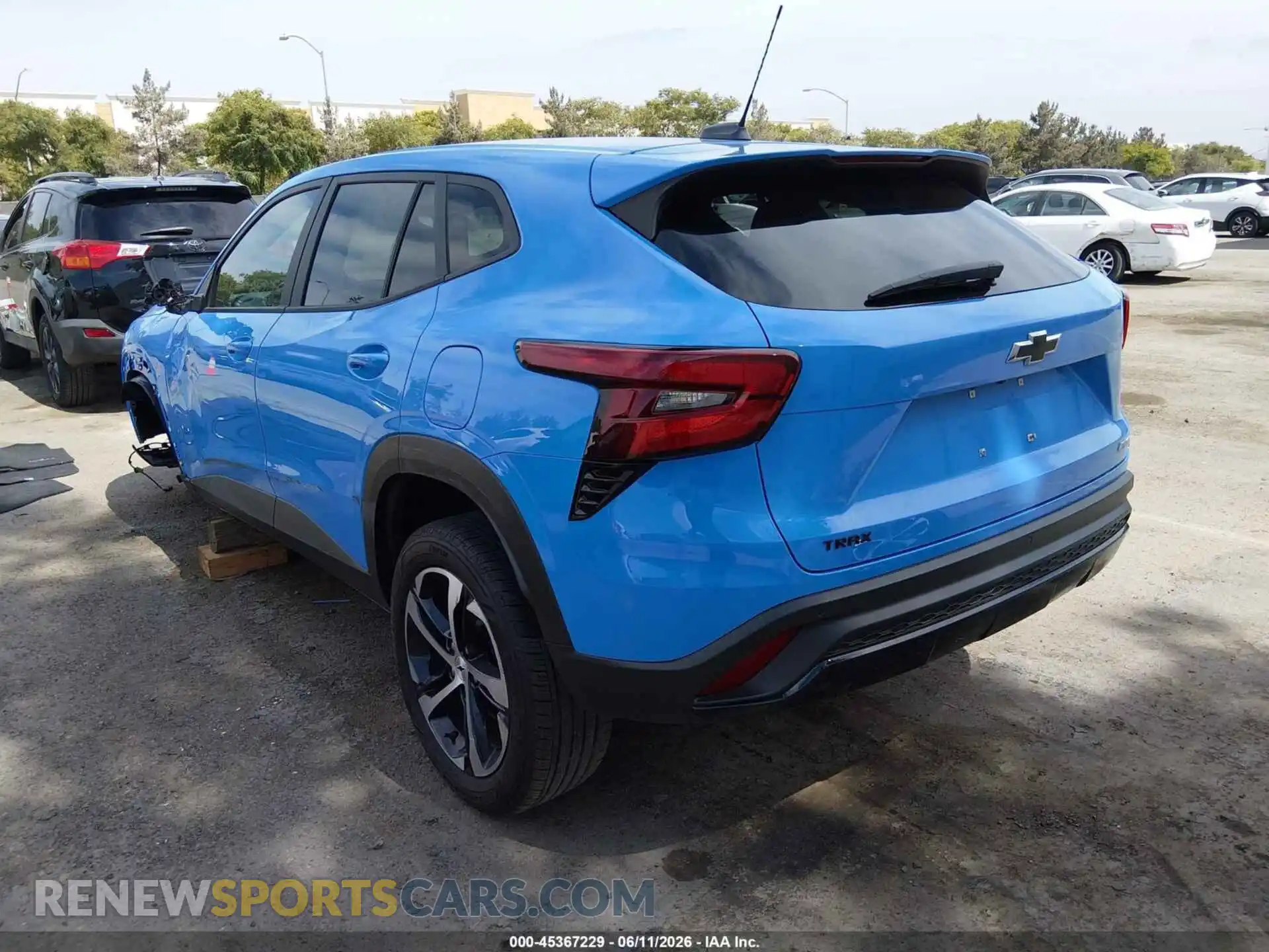 3 Photograph of a damaged car KL77LGE29RC215247 CHEVROLET TRAX 2024
