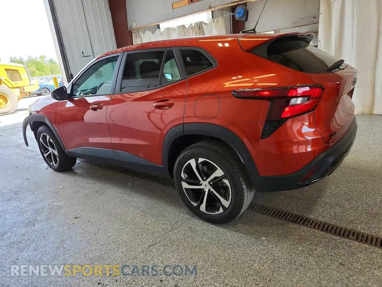 2 Photograph of a damaged car KL77LGE2XRC081509 CHEVROLET TRAX 2024