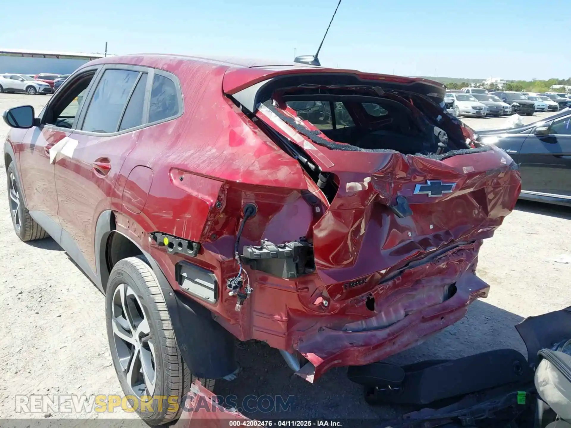 3 Photograph of a damaged car KL77LGE2XRC211742 CHEVROLET TRAX 2024