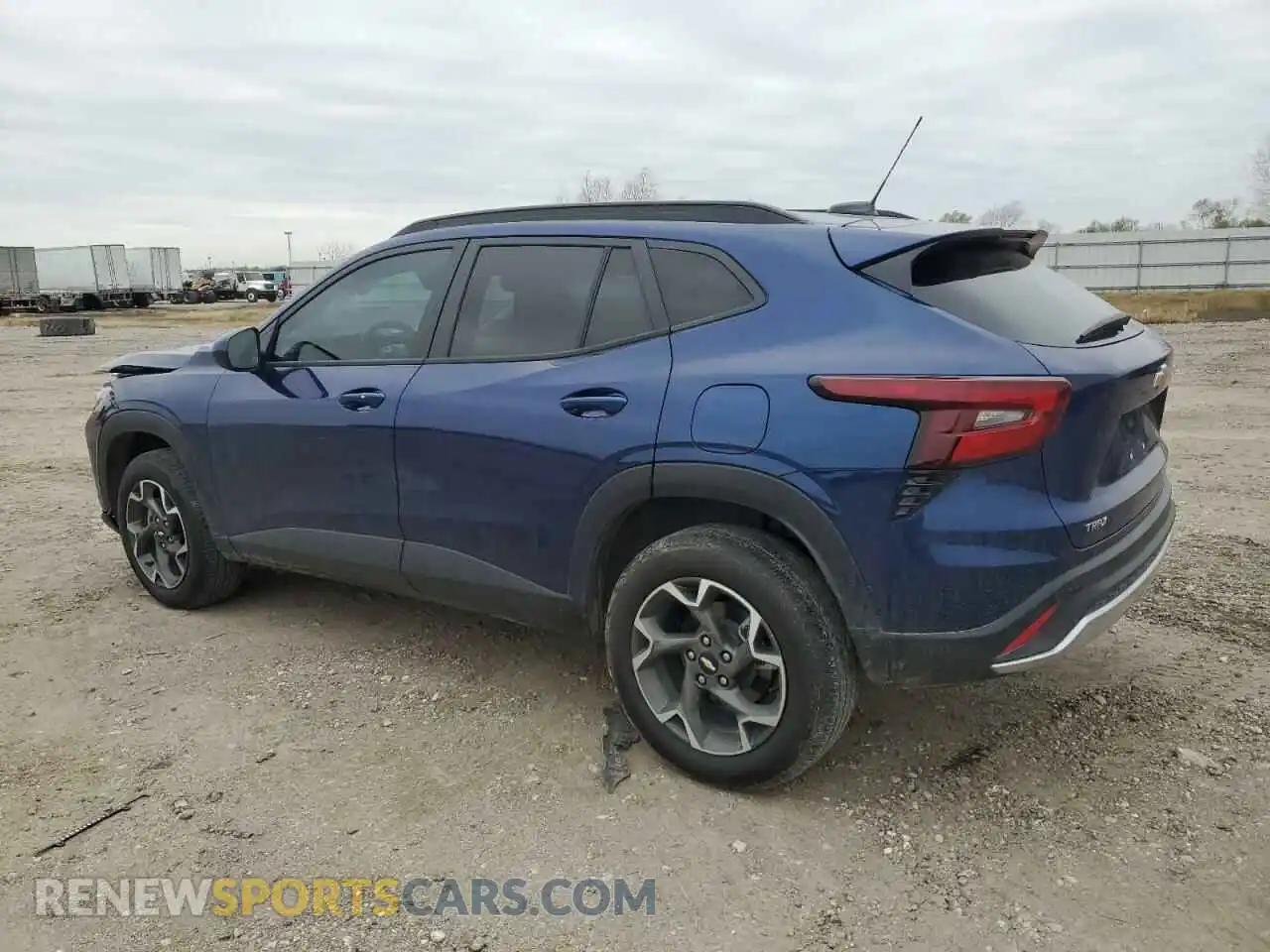 2 Фотография поврежденного автомобиля KL77LHE20RC071397 CHEVROLET TRAX 2024