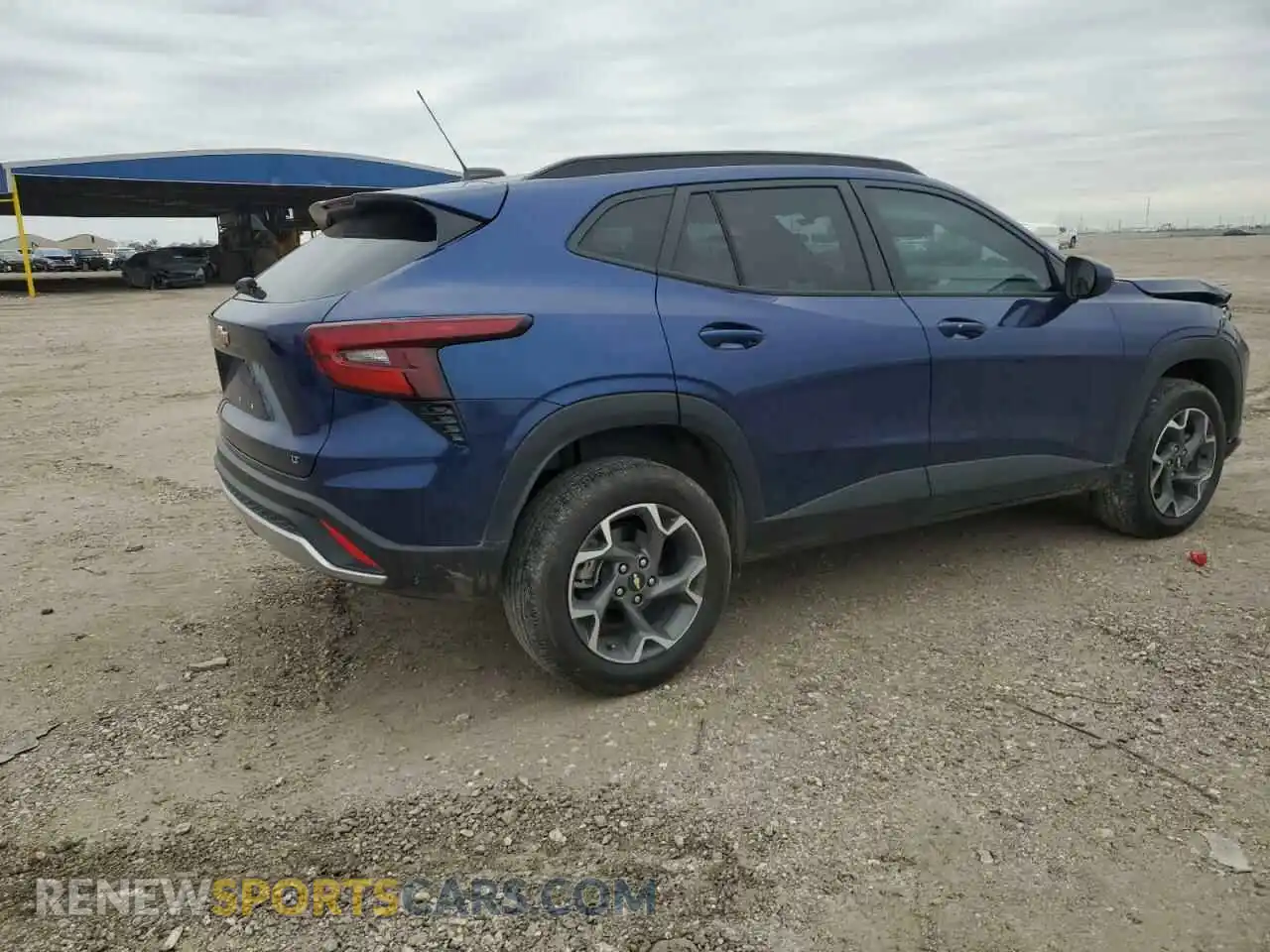 3 Фотография поврежденного автомобиля KL77LHE20RC071397 CHEVROLET TRAX 2024