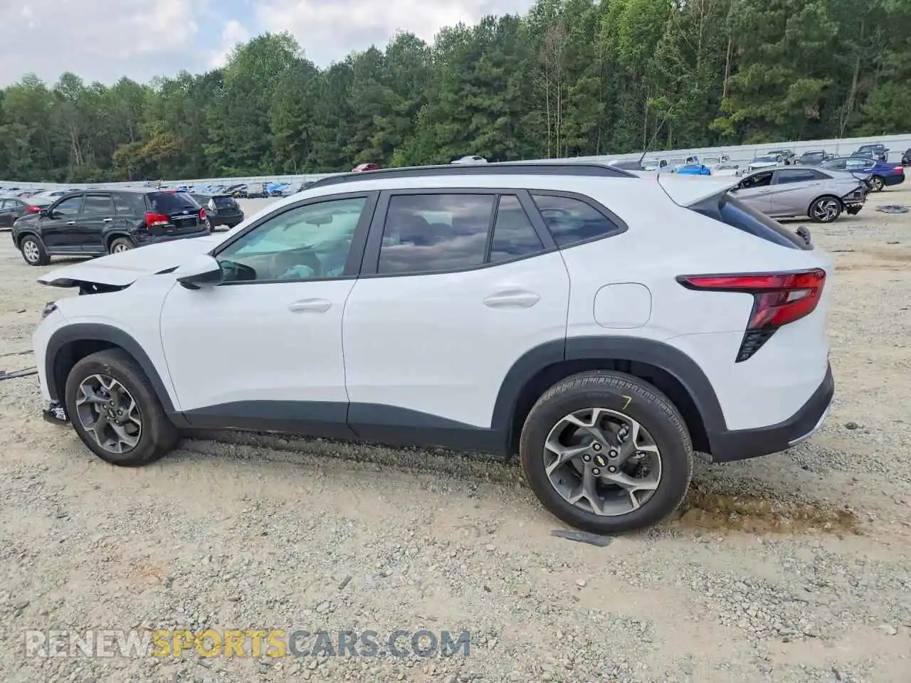 2 fotografías del automóvil dañado KL77LHE21RC240357 CHEVROLET TRAX 2024