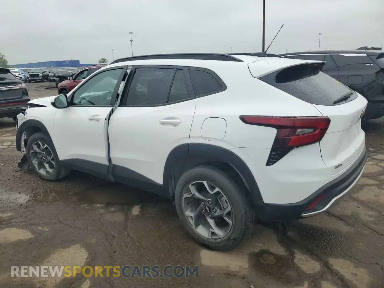 2 Photograph of a damaged car KL77LHE22RC026588 CHEVROLET TRAX 2024