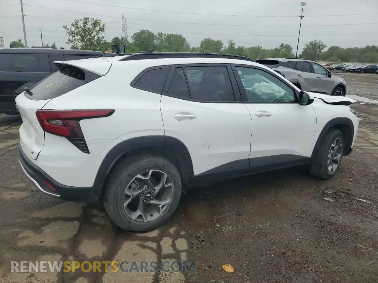 3 Photograph of a damaged car KL77LHE22RC026588 CHEVROLET TRAX 2024