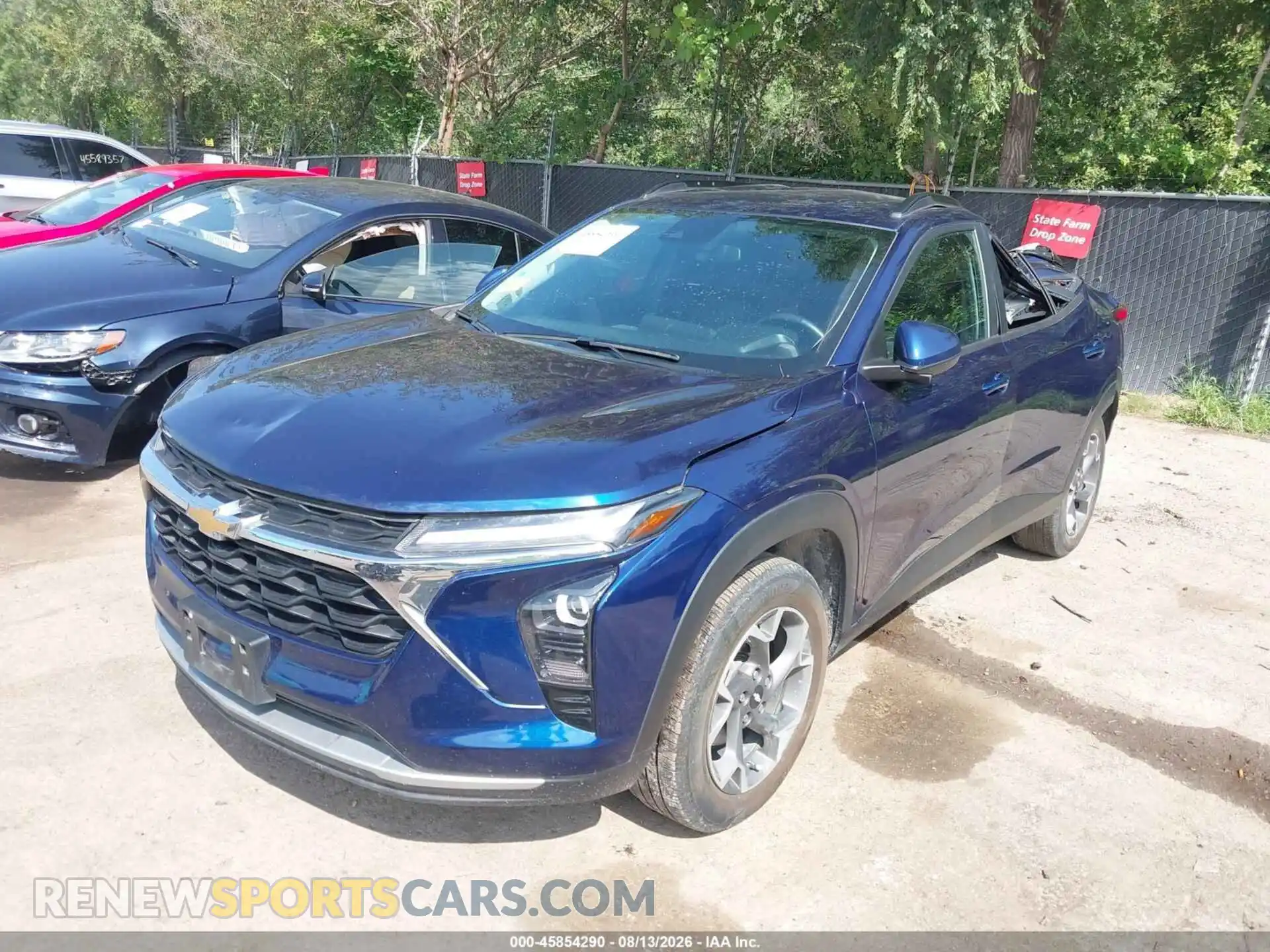 2 Photograph of a damaged car KL77LHE22RC044802 CHEVROLET TRAX 2024