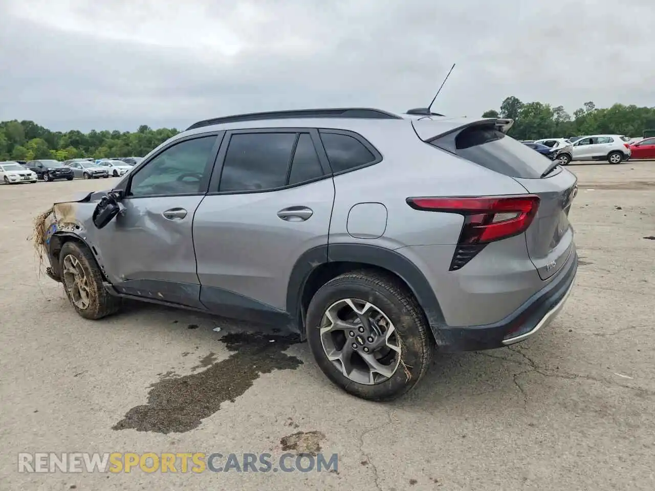 2 Photograph of a damaged car KL77LHE23RC046655 CHEVROLET TRAX 2024