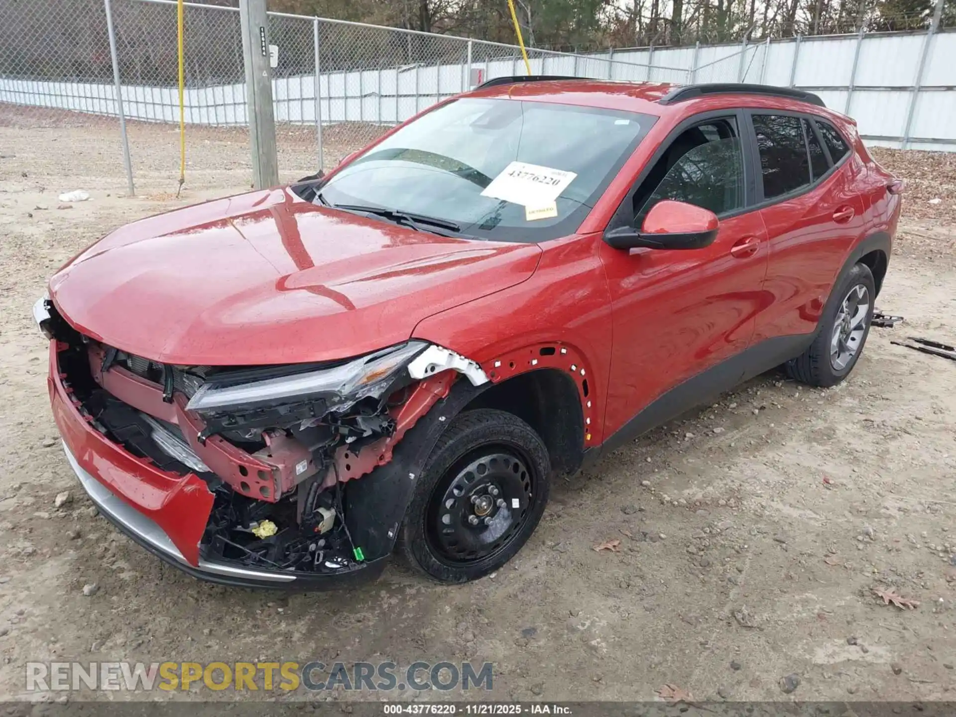 2 Photograph of a damaged car KL77LHE23RC115246 CHEVROLET TRAX 2024