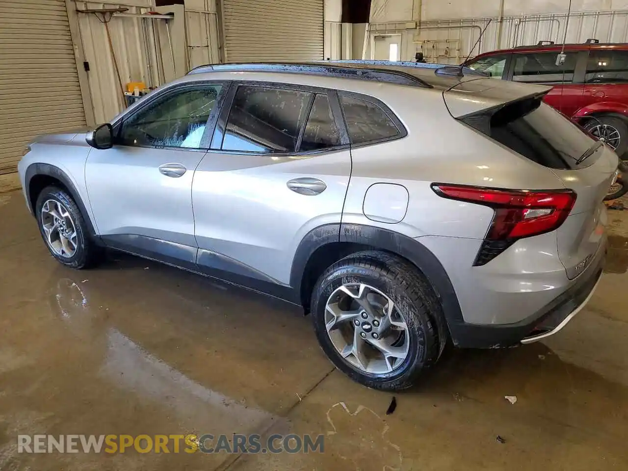 2 fotografías del automóvil dañado KL77LHE23RC160932 CHEVROLET TRAX 2024