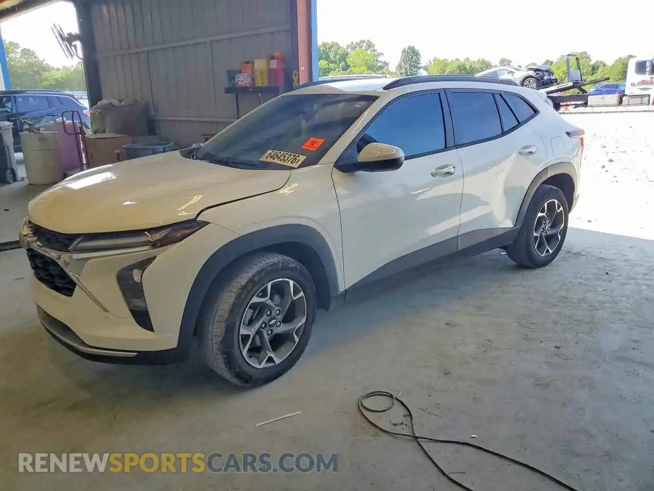 1 Фотография поврежденного автомобиля KL77LHE24RC030755 CHEVROLET TRAX 2024