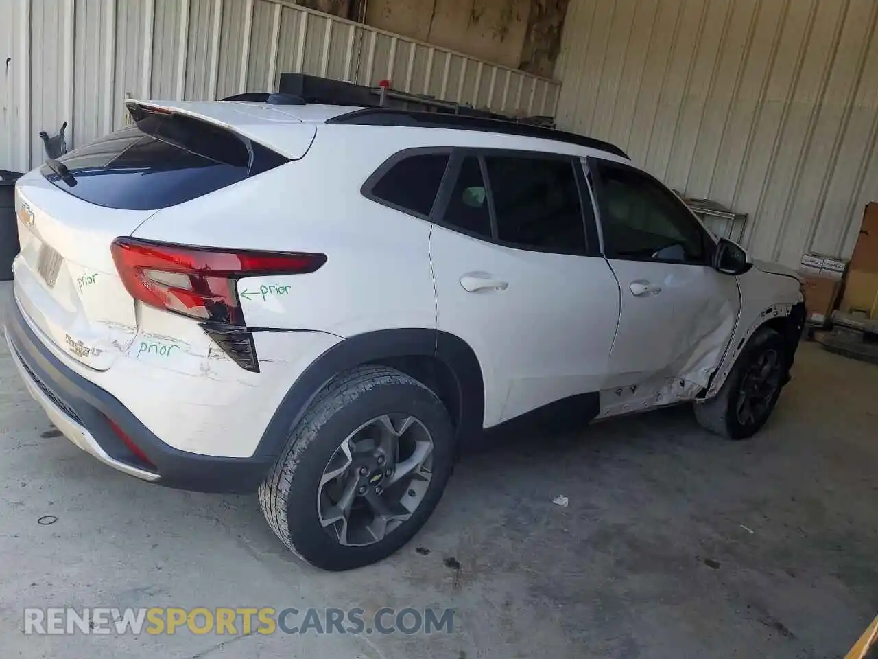 3 Фотография поврежденного автомобиля KL77LHE24RC030755 CHEVROLET TRAX 2024