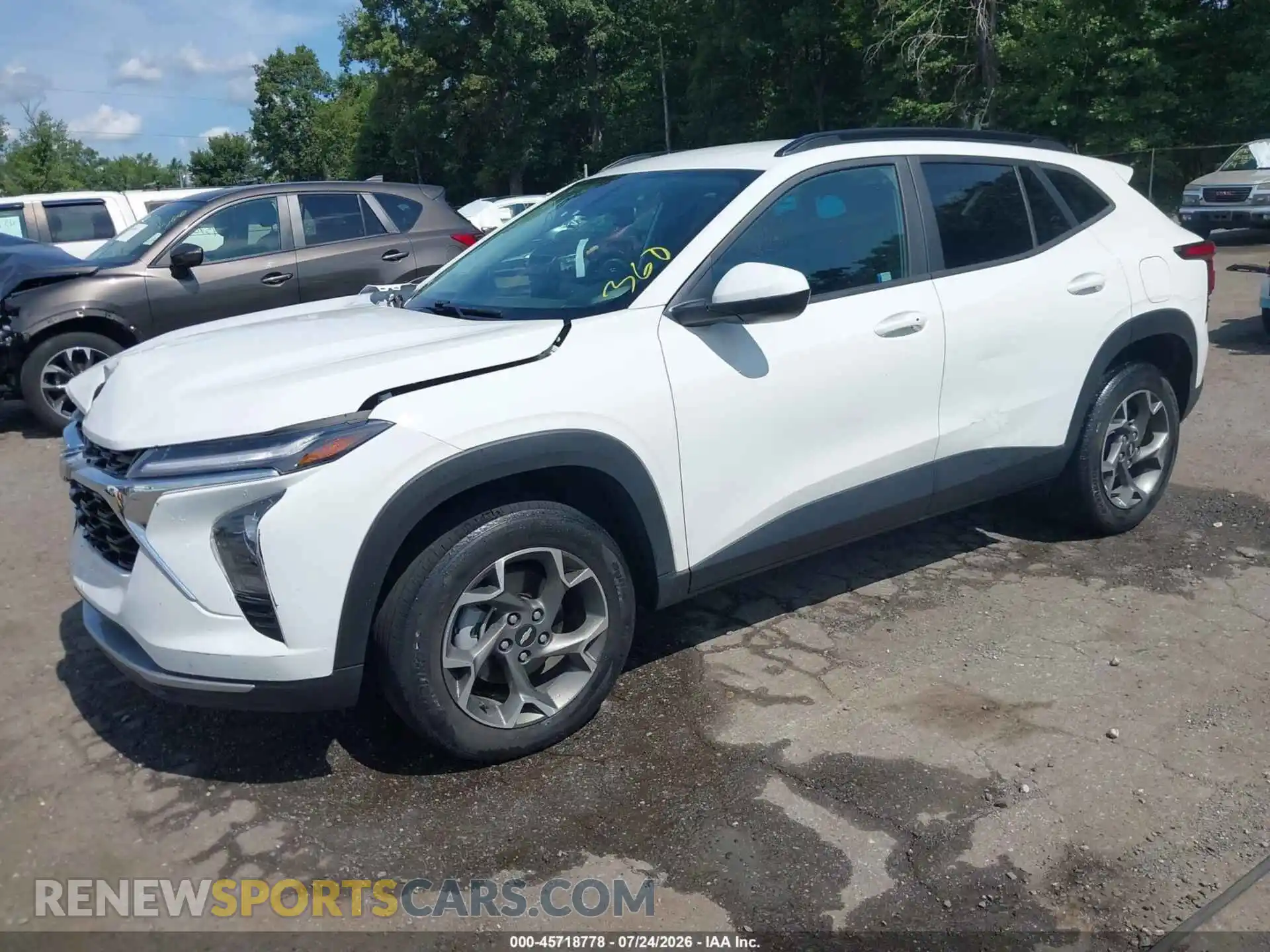 2 Photograph of a damaged car KL77LHE24RC180185 CHEVROLET TRAX 2024