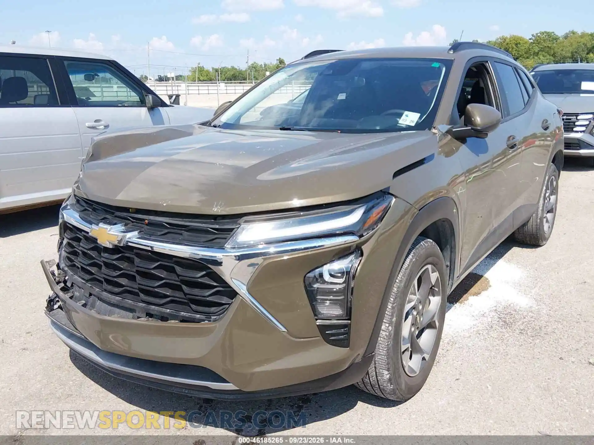 2 Фотография поврежденного автомобиля KL77LHE25RC070262 CHEVROLET TRAX 2024
