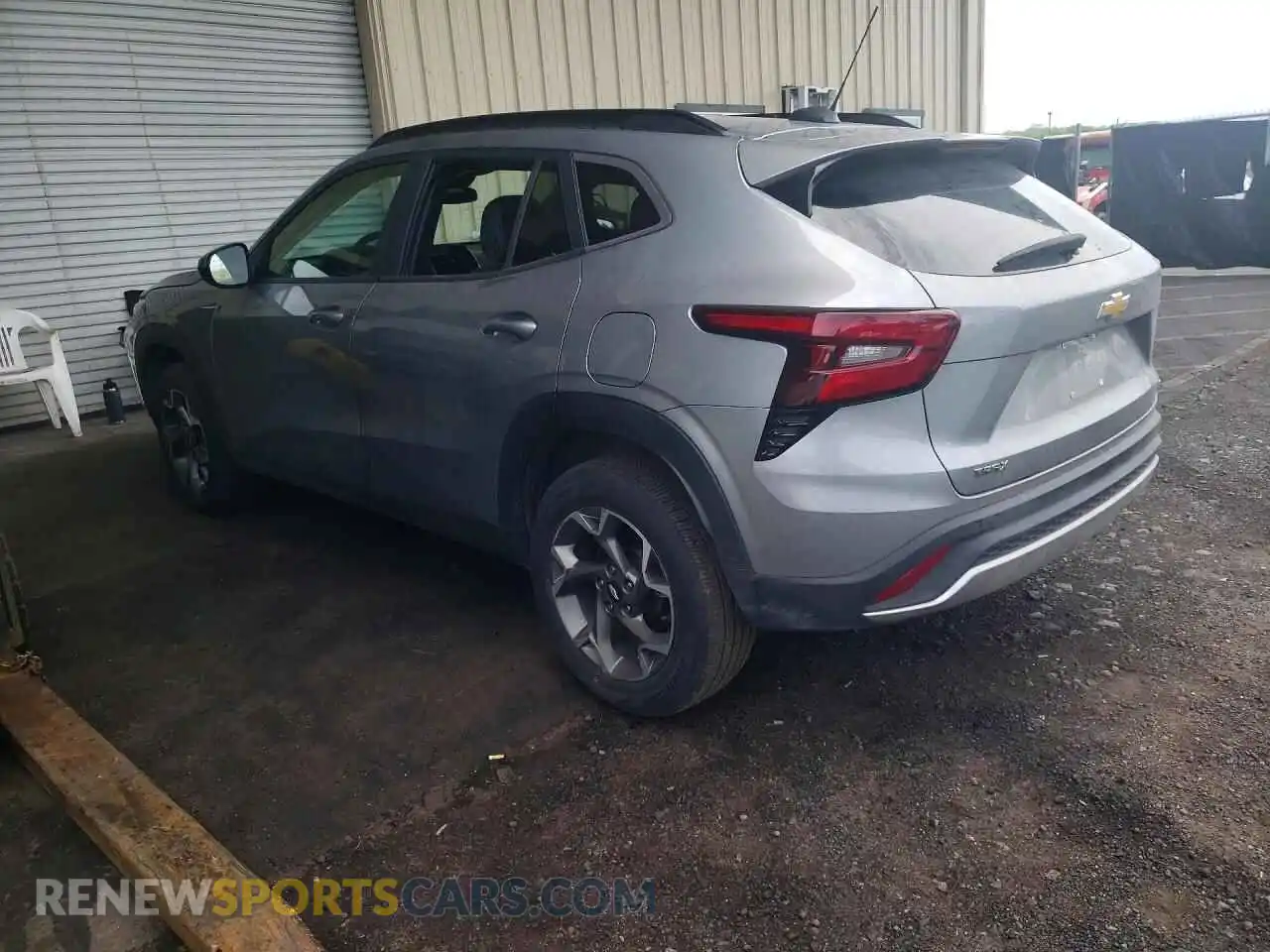 2 Photograph of a damaged car KL77LHE26RC184738 CHEVROLET TRAX 2024