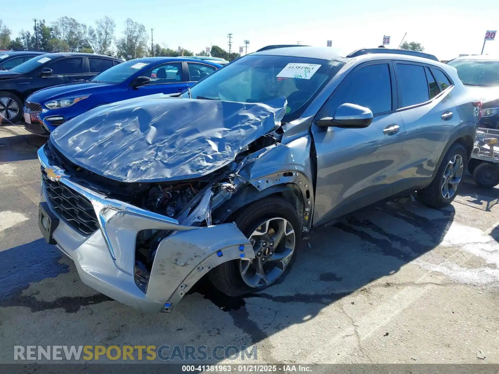 2 Photograph of a damaged car KL77LHE27RC094627 CHEVROLET TRAX 2024