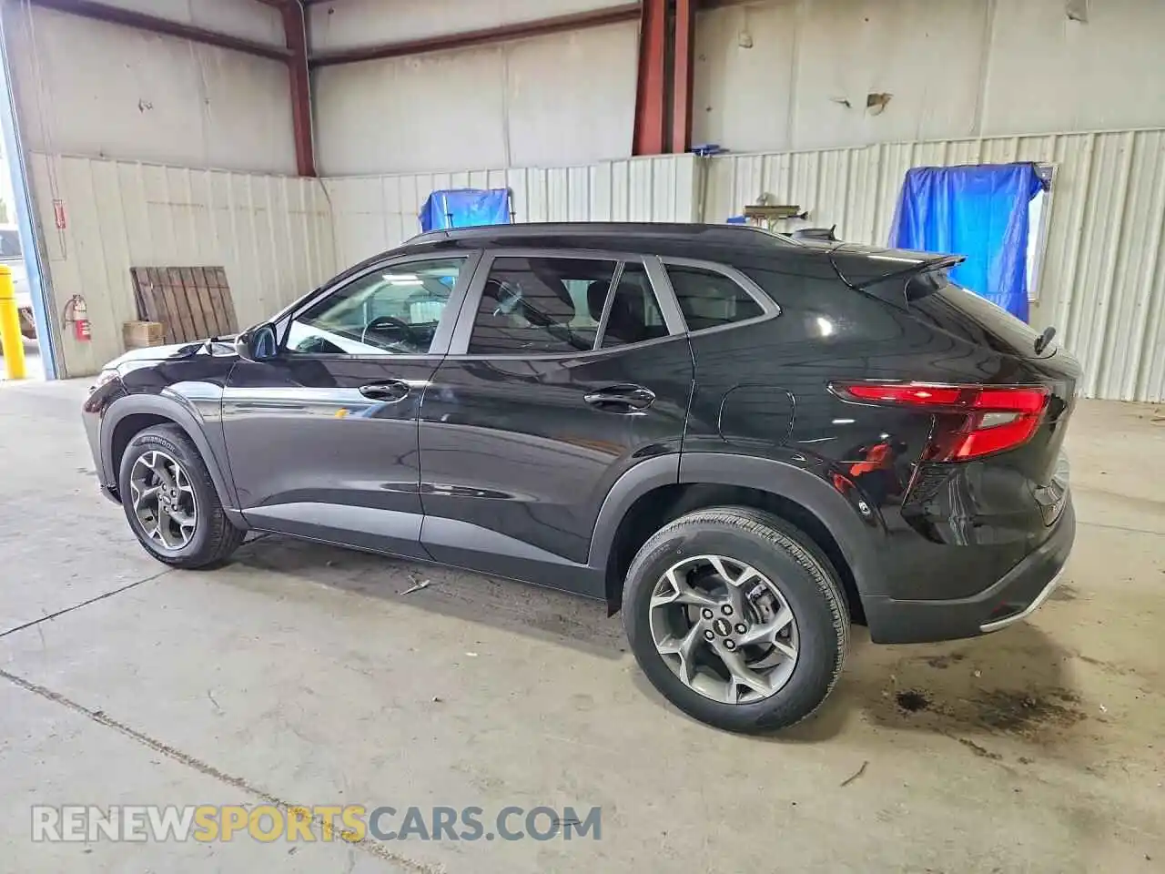 2 Photograph of a damaged car KL77LHE27RC123155 CHEVROLET TRAX 2024