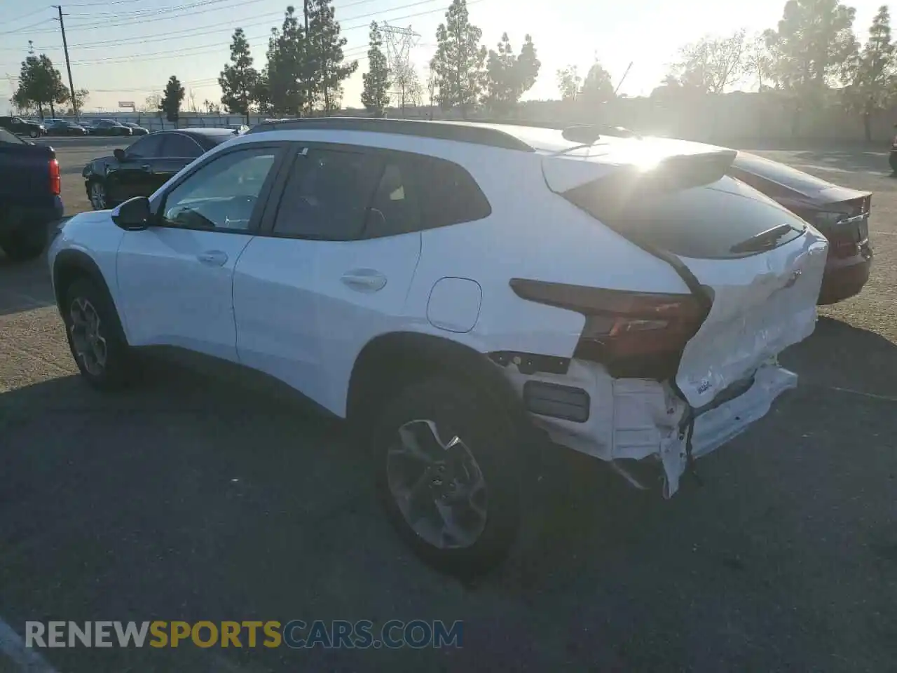 2 Фотография поврежденного автомобиля KL77LHE27RC128808 CHEVROLET TRAX 2024