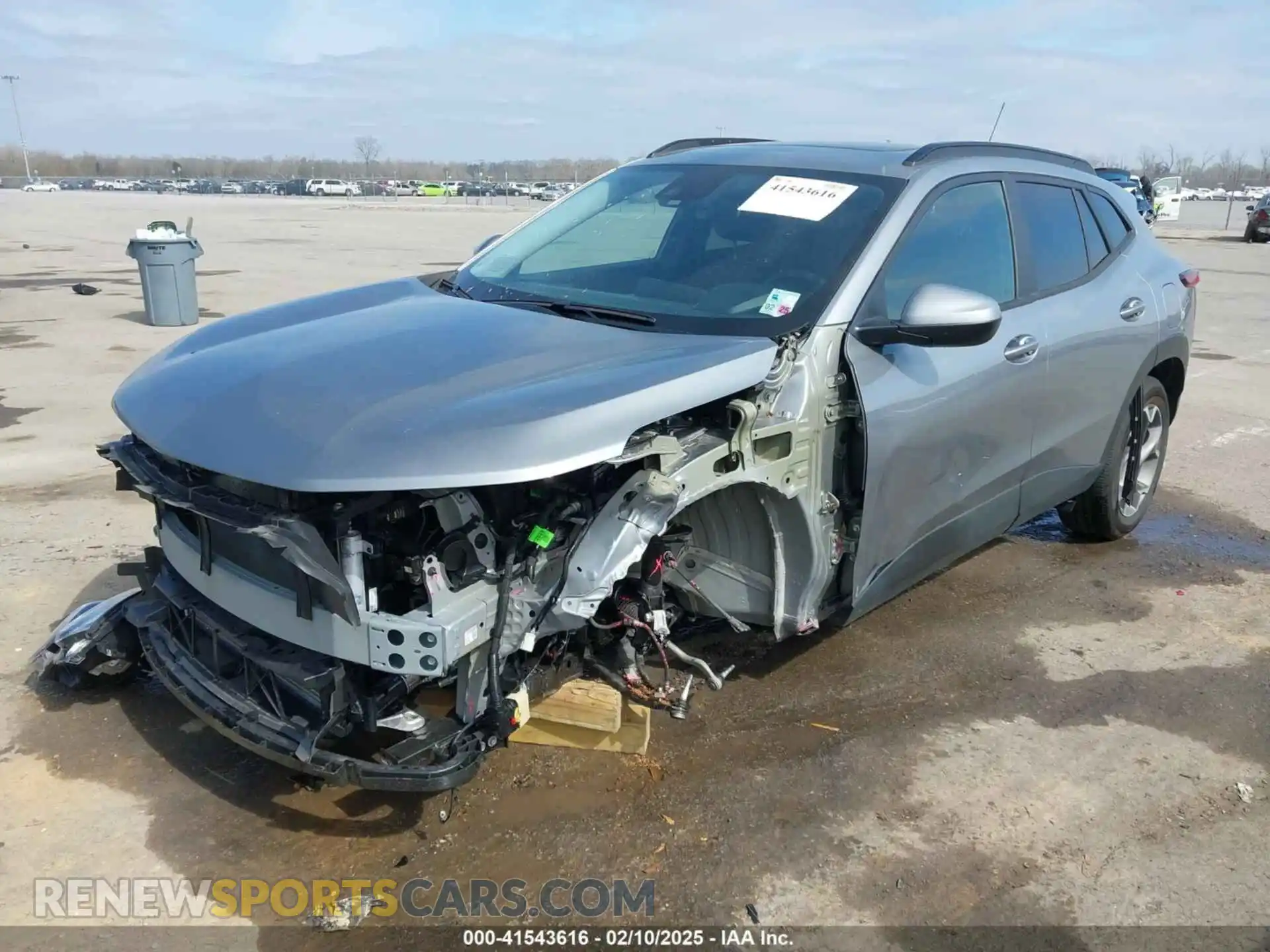2 Photograph of a damaged car KL77LHE27RC211168 CHEVROLET TRAX 2024