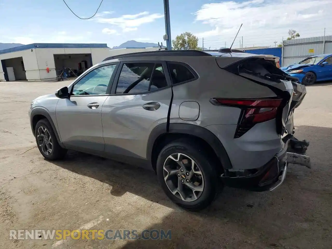2 Photograph of a damaged car KL77LHE28RC129613 CHEVROLET TRAX 2024