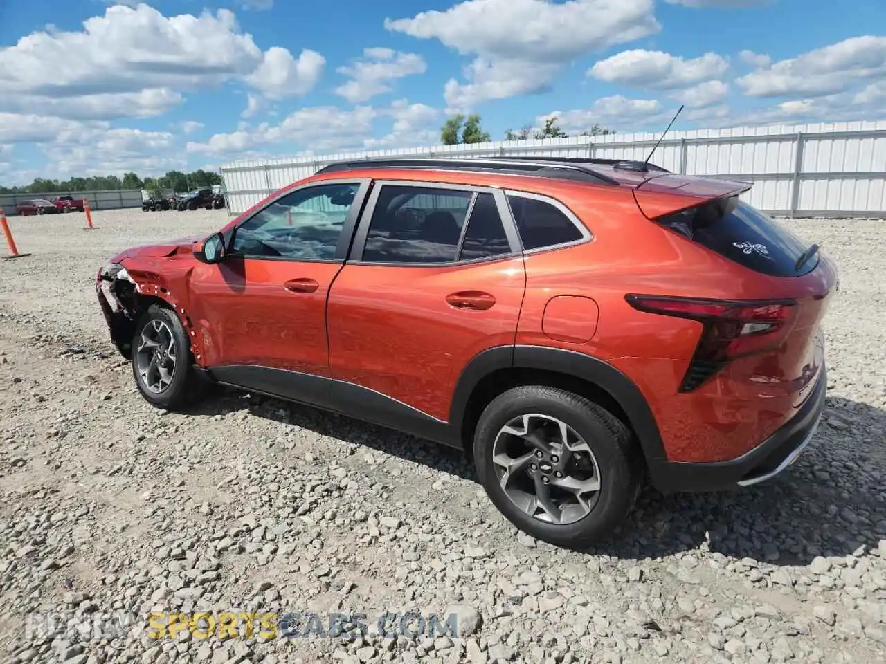 2 Photograph of a damaged car KL77LHE29RC044764 CHEVROLET TRAX 2024