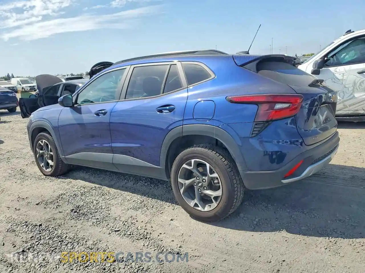 2 Photograph of a damaged car KL77LHE29RC064626 CHEVROLET TRAX 2024