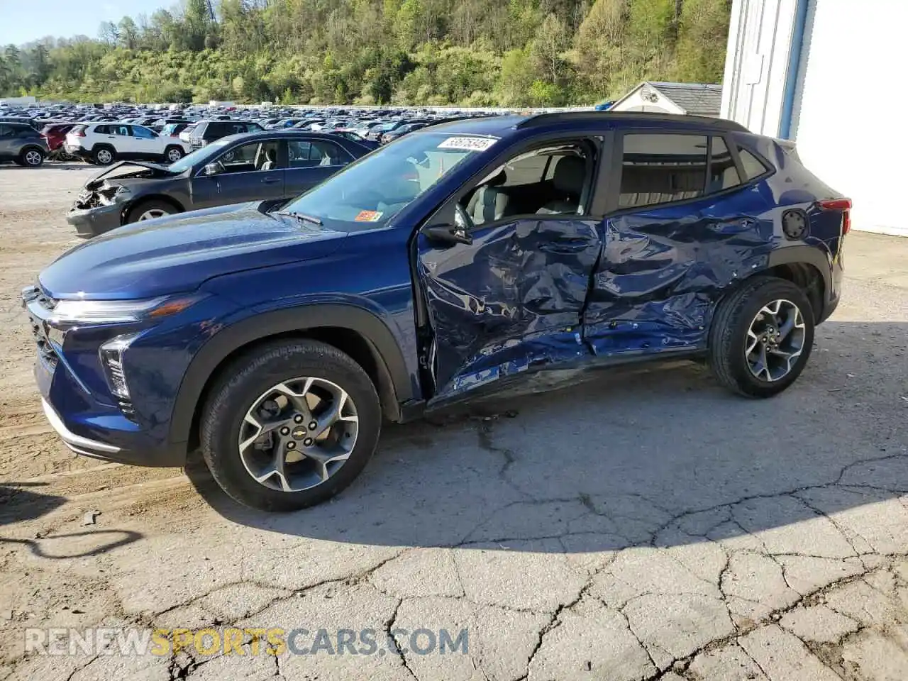 1 Фотография поврежденного автомобиля KL77LHE29RC138613 CHEVROLET TRAX 2024