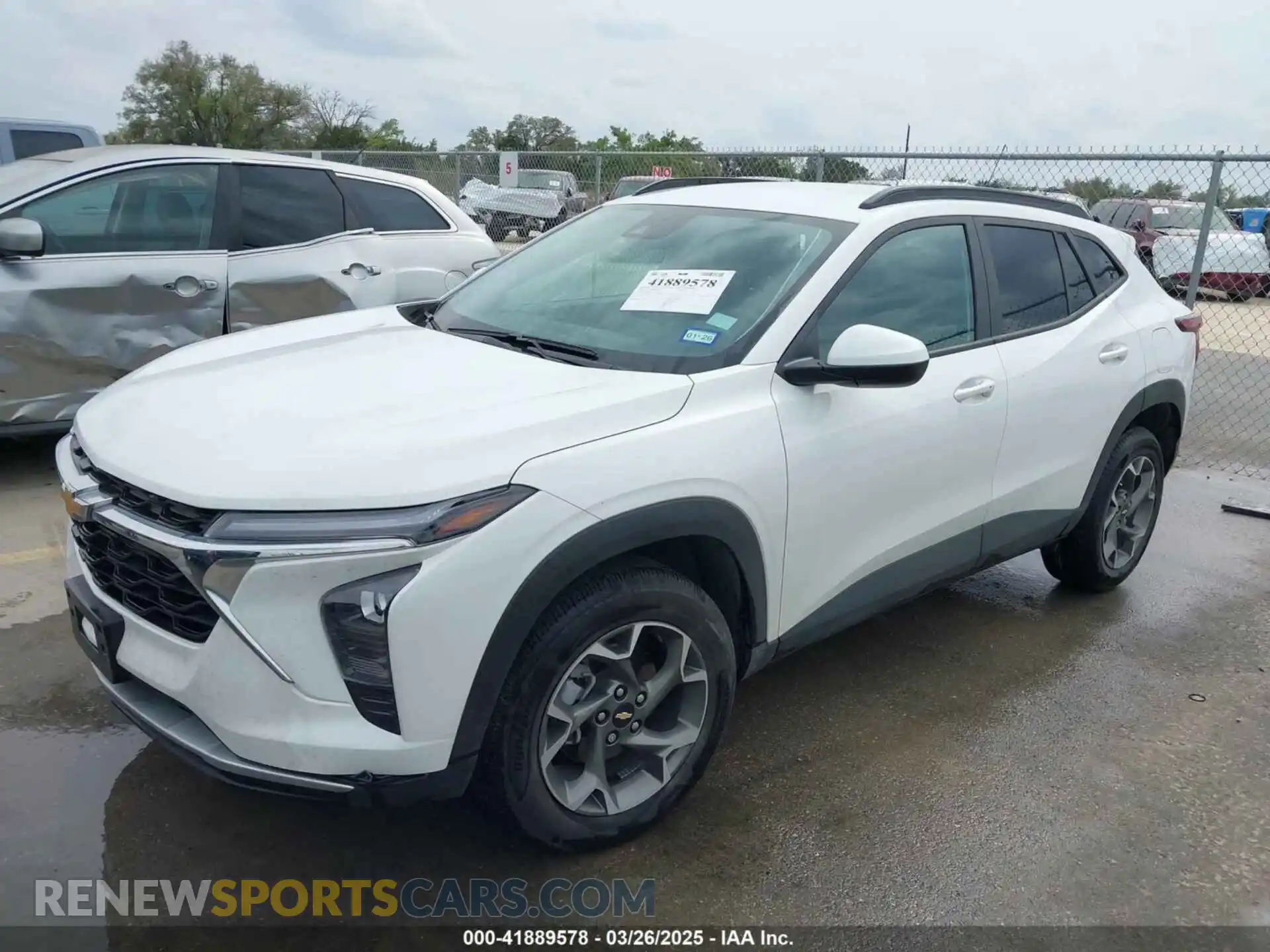 2 Photograph of a damaged car KL77LHE29RC167464 CHEVROLET TRAX 2024