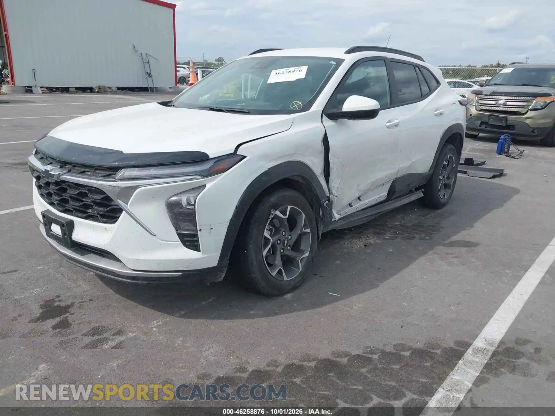 2 Фотография поврежденного автомобиля KL77LHE29RC181302 CHEVROLET TRAX 2024